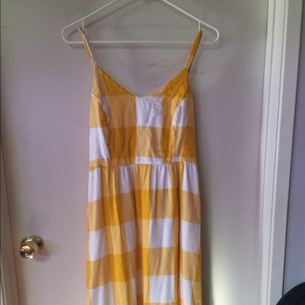 Size small yellow and white dress